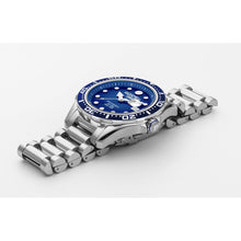 Load image into Gallery viewer, roamer rockshell mark3 scuba 3 hand quartz wristwatch analog battery stainless steel