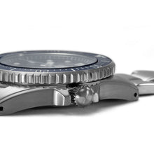 Load image into Gallery viewer, seiko prospex solar black dial 40.5mm, 200m bracelet watch