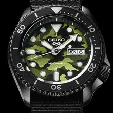 Load image into Gallery viewer, seiko 5 sports �camouflage� street style
