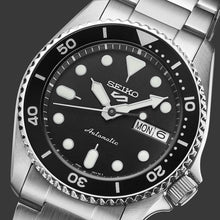 Load image into Gallery viewer, seiko 5 sports skx �midi� black
