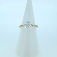 Load image into Gallery viewer, 18ct Yellow Gold Oval Lab Diamond Engagement Ring
