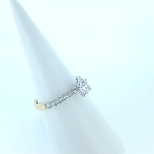 Load image into Gallery viewer, 18ct Yellow Gold Lab Diamond Solitaire Engagement Ring
