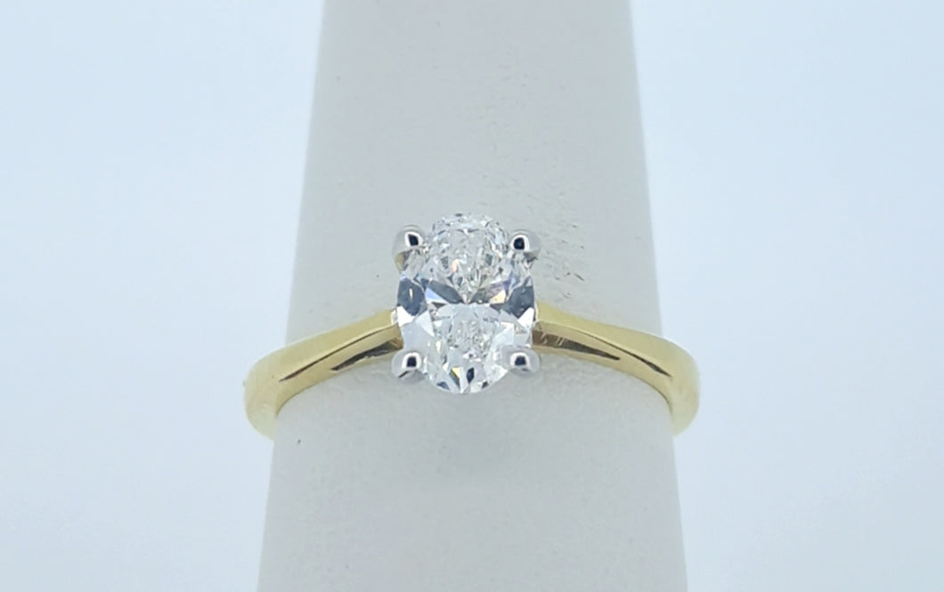 18kt Yellow Gold - Oval Cut Lab Diamond Solitaire