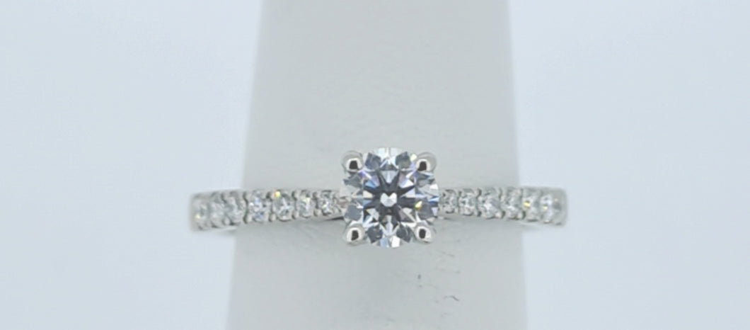 Pt 950 - Platinum Lab Diamond Solitare Engagement Ring