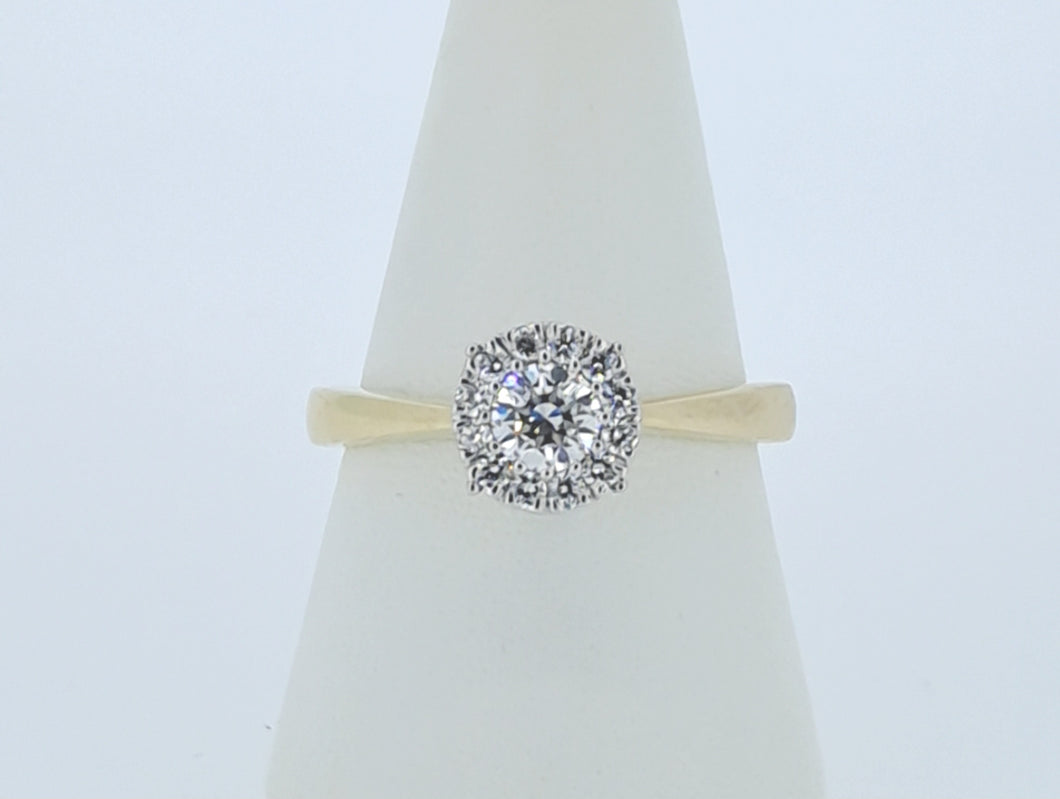9kt Yellow Gold - Diamond Solitaire Cluster Engagment Ring