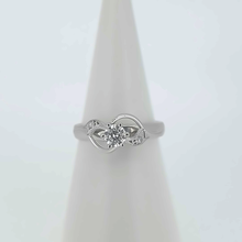 Load image into Gallery viewer, 9kt White Gold - Lab Diamond Solitaire
