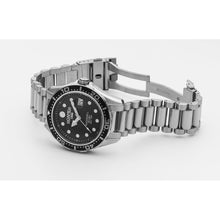 Load image into Gallery viewer, roamer rockshell mark3 scuba hand quartz wristwatch analog battery stainless steel
