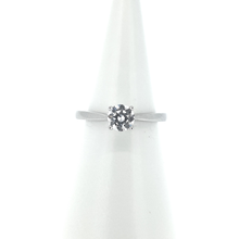 Load image into Gallery viewer, 18kt White Gold - Solitare Lab Diamond Engagment Ring
