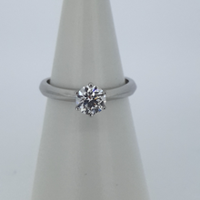 Load image into Gallery viewer, 18kt White Gold - Diamond Solitaire Engagement Ring
