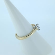 Load image into Gallery viewer, 9ct Yellow Gold Lab Diamond Solitaire Engagement Ring
