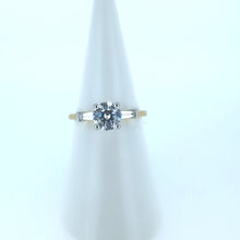 Load image into Gallery viewer, 18ct Yellow Gold Lab Diamond Solitaire Engagement Ring
