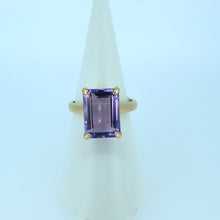 Load image into Gallery viewer, 9ct Yellow Gold Amythest Ring
