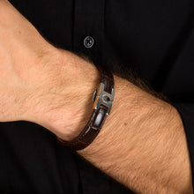 Load image into Gallery viewer, maserati jewels leather stainless steel bracelet dg leather bn 6.5x5.5cm
