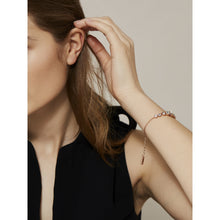 Load image into Gallery viewer, crystal flow rose gold bracelet
