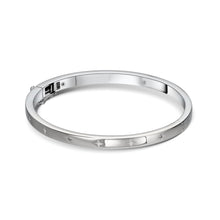 Load image into Gallery viewer, elizabeth - diamond star pattern bangle
