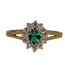 Load image into Gallery viewer, 9ct gold (375) ring yellow gold 1.5g green oval cz emerald prong set_l
