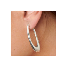 Load image into Gallery viewer, uno de 50 do you orbit? 4.5mm earrings in metal alloy coated in 15 micro silver.
