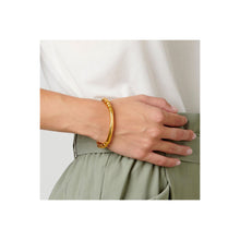 Load image into Gallery viewer, uno de 50 trabel 15mm bracelet in metal mix coated in gold
