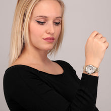 Load image into Gallery viewer, sector  230 32mm 3 hand white dial bracelet yg watch
