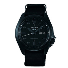 Load image into Gallery viewer, seiko 5 sports 40mm 10 bar water resistant, nylon
