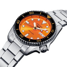 Load image into Gallery viewer, seiko 5 sports skx �midi� orange
