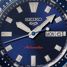 Load image into Gallery viewer, seiko 5 sports skx redux in koniro blue dial bracelet watch
