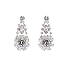 Load image into Gallery viewer, somaa: crystal daisy lace earring silver/crystal

