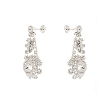 Load image into Gallery viewer, somaa: crystal daisy lace earring silver/crystal
