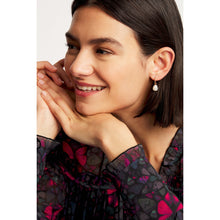 Load image into Gallery viewer, ted baker periaa pearly chain huggie earring gold tone, pearl
