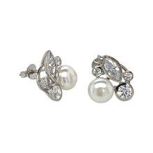 Load image into Gallery viewer, silver cluster earrings with freshwater pearl and cz
