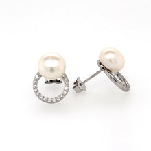Load image into Gallery viewer, silver pearl and cz circle stud earrings 8.5mm �
