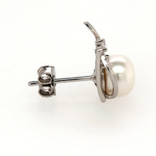 Load image into Gallery viewer, silver pearl and cz leaf stud�earrings 7.5mm
