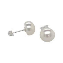 Load image into Gallery viewer, silver freshwater pearl stud earrings 9-9.5mm
