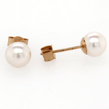 Load image into Gallery viewer, 9ct pearl studs 6mm
