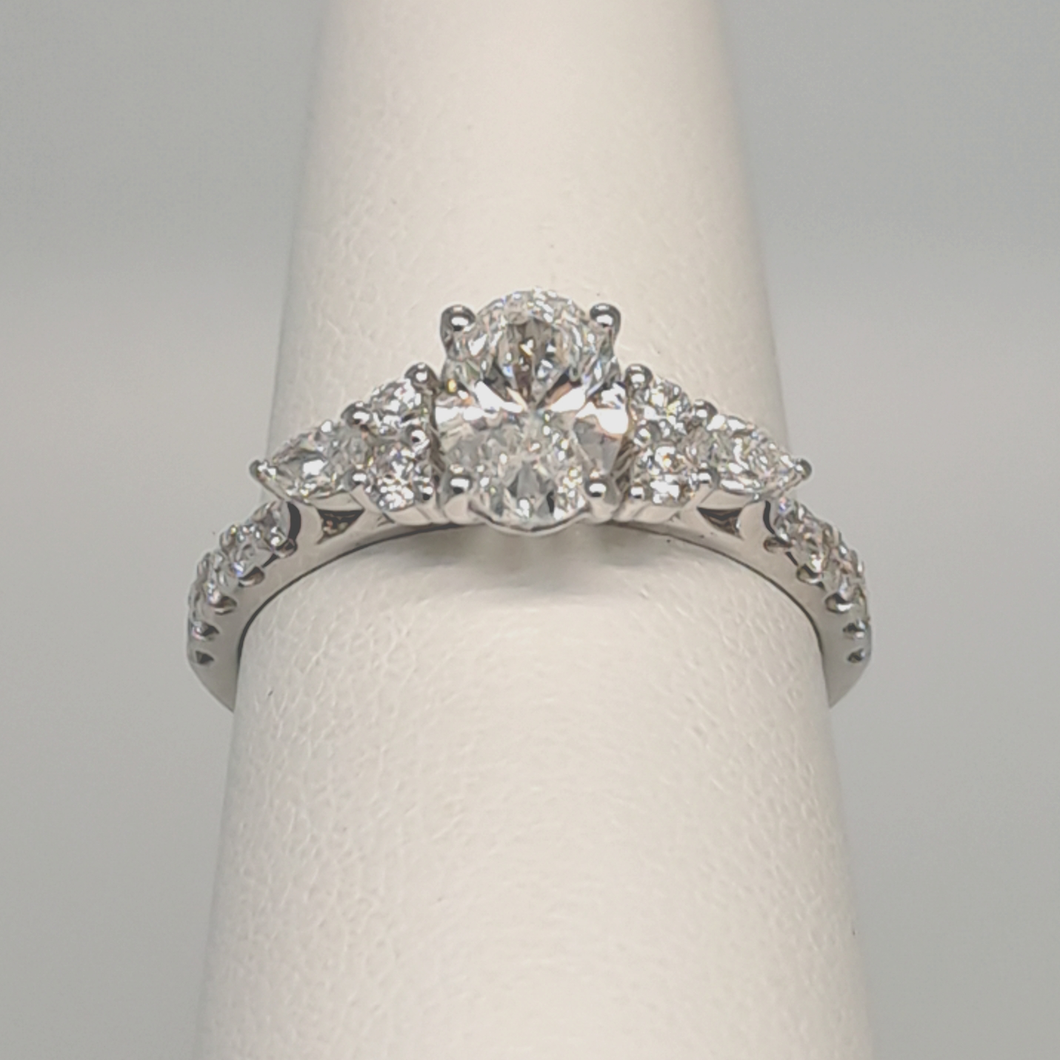 18kt White Gold - Oval Lab Diamond Engagement Ring