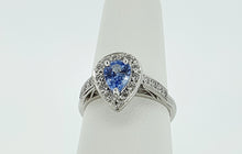 Load image into Gallery viewer, 18kt White Gold - Diamond and Sapphire (Ceylonese) Ring
