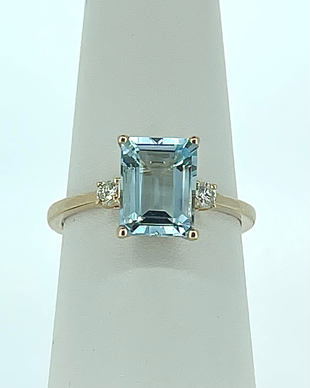 9kt Gold - Diamond and Blue Topaz Ring